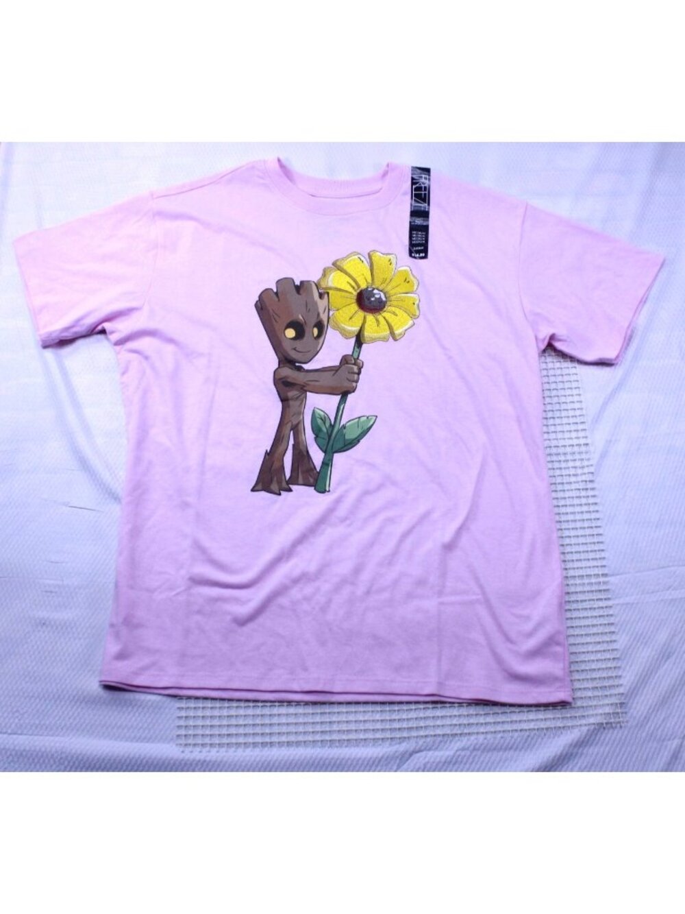 NWT Marvel Groot & Flower Embroidered Graphic‎ Adult T-Shirt Light Pink Size Med